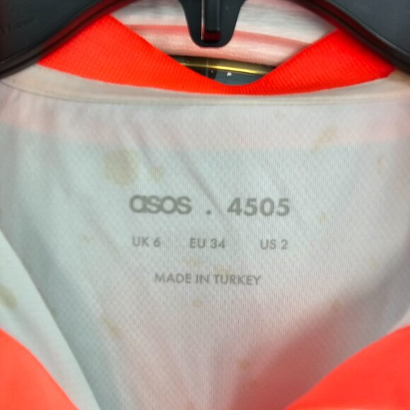 ASOS 4505 Women's Football Kit - Picture 4 of 7
